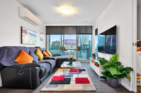 Spectacular Views 34th Floor 2BR Aprt w Pool Gym